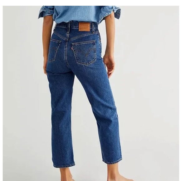 Levi’s Ribcage Straight Ankle Jean - Picture 9 of 9